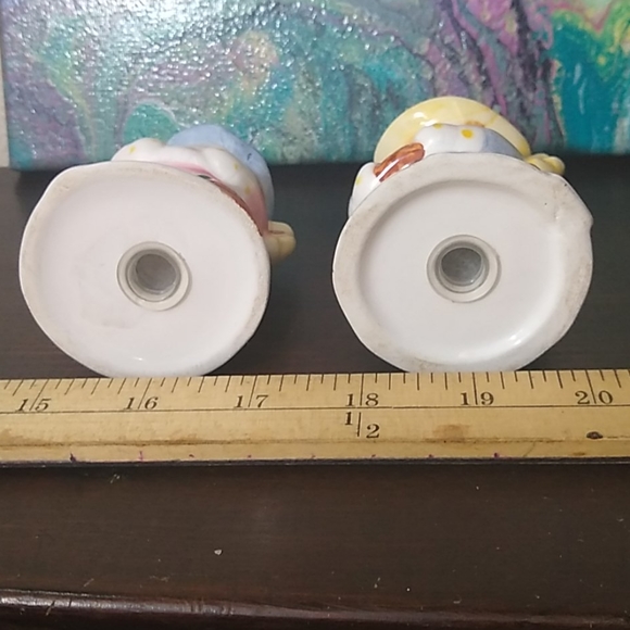 Adorable angelic Salt & Pepper shakers set - Picture 6 of 7